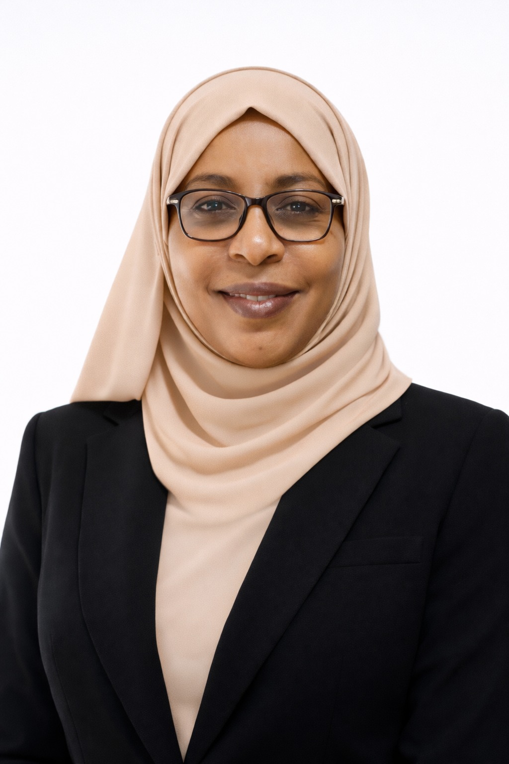 د. هند مأمون بحيري تكتب ...  التعليم و الصحة  . . . يتقدمان في مؤتمر إعادة الإعمار